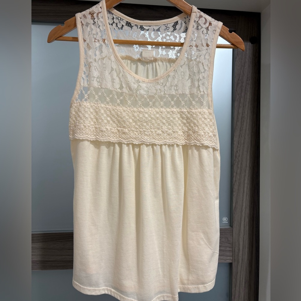 Cream Lace Yoke Sleeveless Top